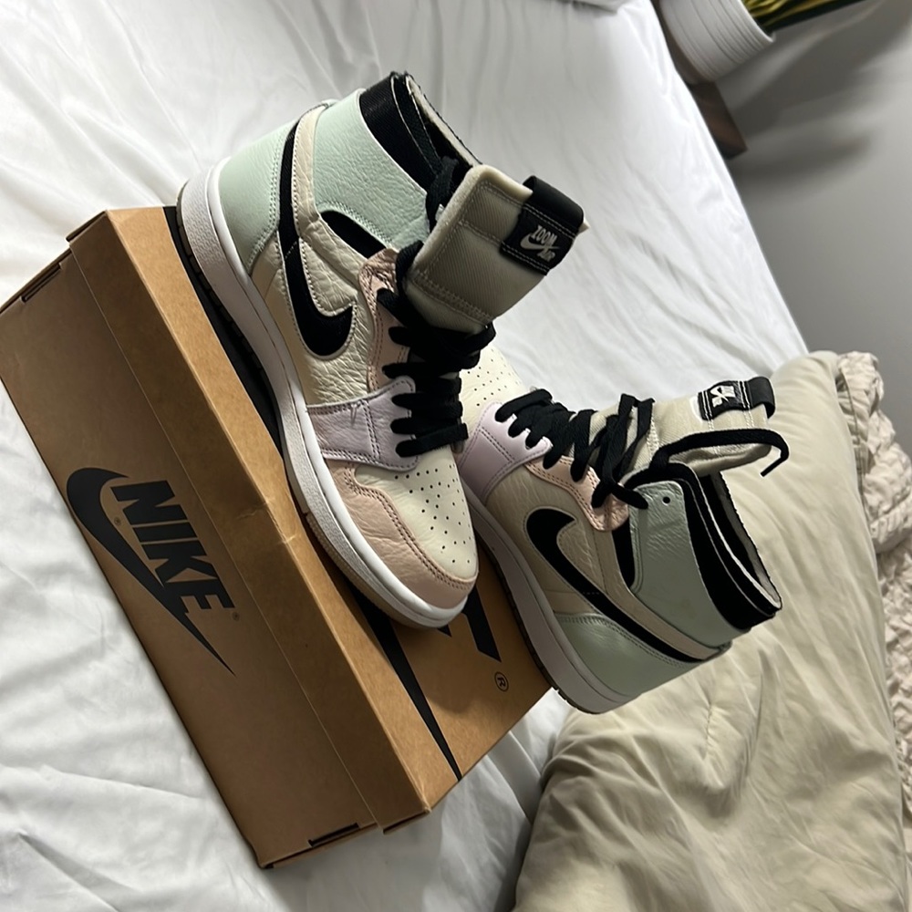 Jordan 1 Zooms